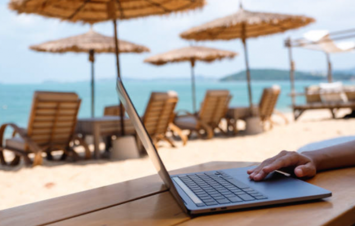 How Can You Maintain a Healthy Work-Life Balance as a Digital Nomad?